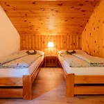 U Vincenta S Finskou Saunou A Altankom Chalet